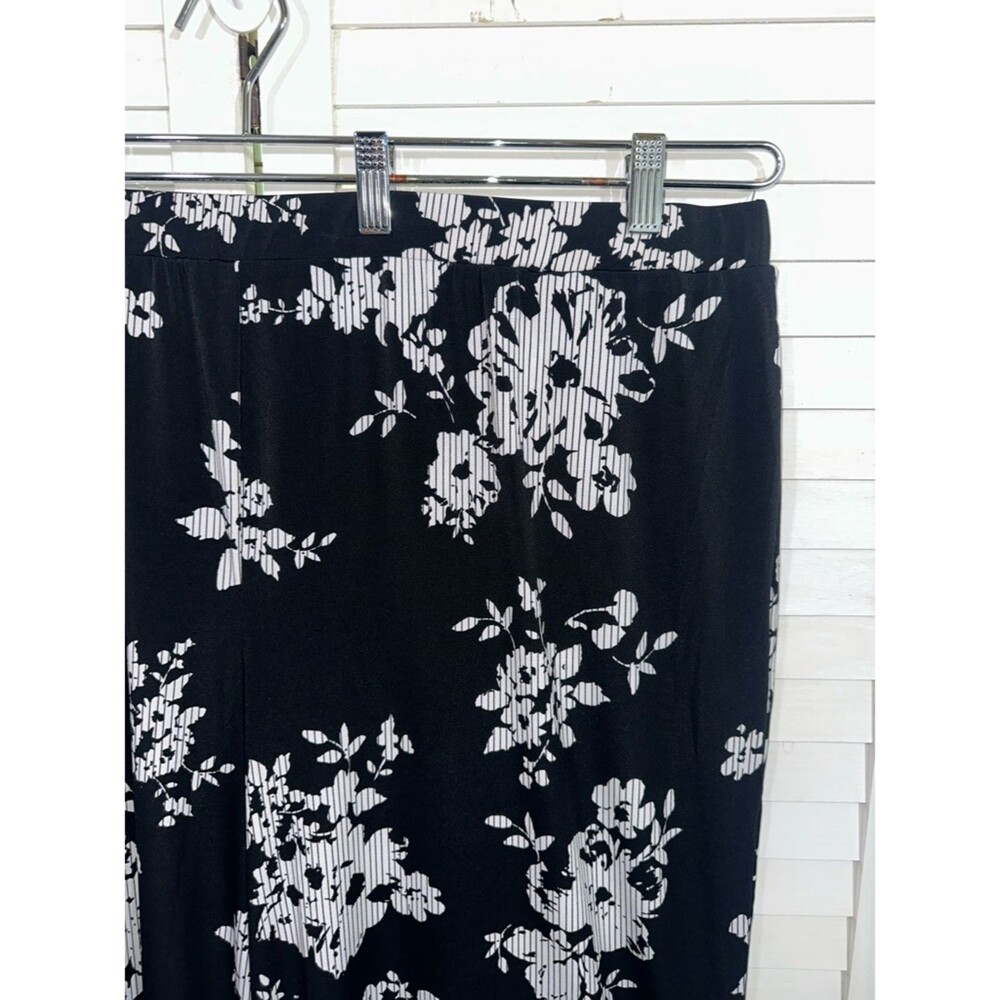 Susan Graver Liquid Knit Crop Pants Size 2X Like New - Picture 4 of 8